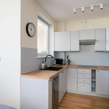 Metro Stoklosy Comfort By Bookinghost Apartment *