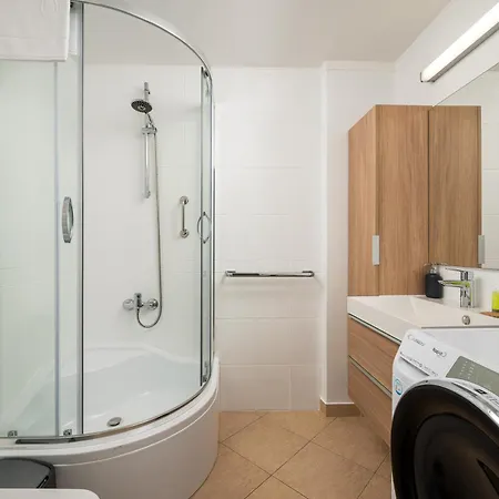 Metro Stoklosy Comfort By Bookinghost Apartment Warsaw