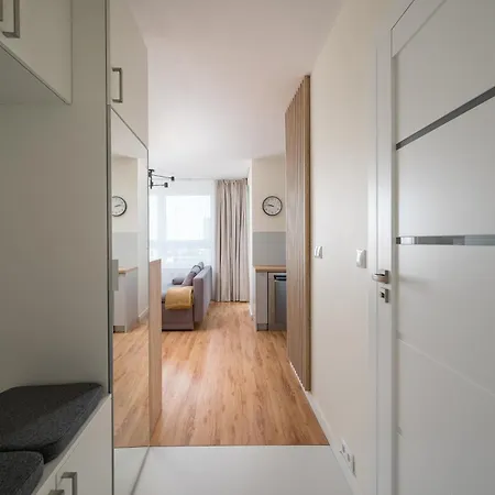 Metro Stoklosy Comfort By Bookinghost Apartmán