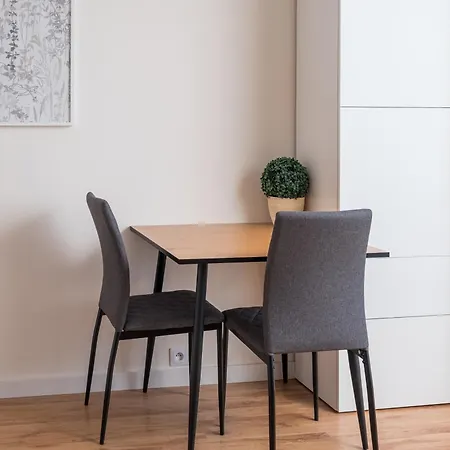 Apartmán Metro Stoklosy Comfort By Bookinghost Varšava