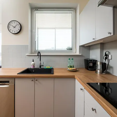 Metro Stoklosy Comfort By Bookinghost Apartmán Varšava